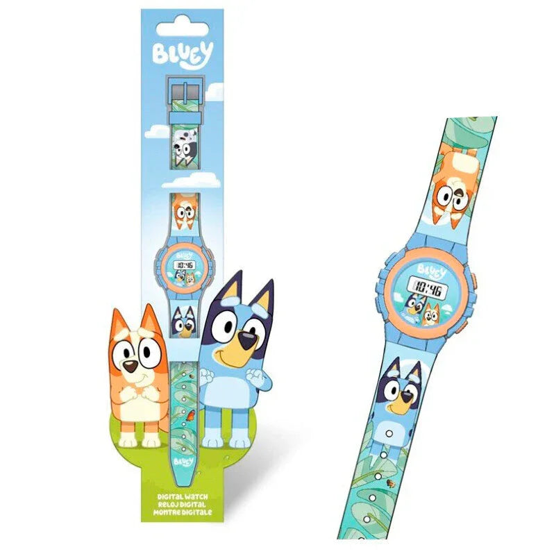 Relógio digital infantil Bluey com personagens coloridas, pulseira azul e embalagem temática.